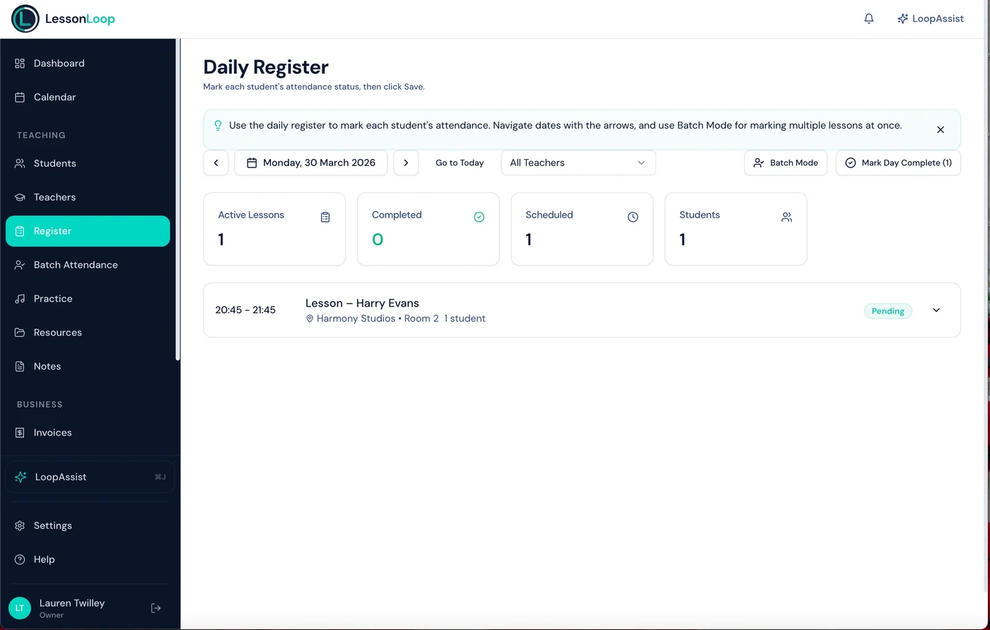 Daily register with attendance stats, active lessons, and batch marking mode